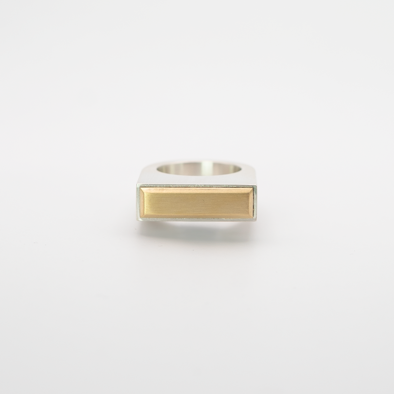 18K Gold Baguette G Ring